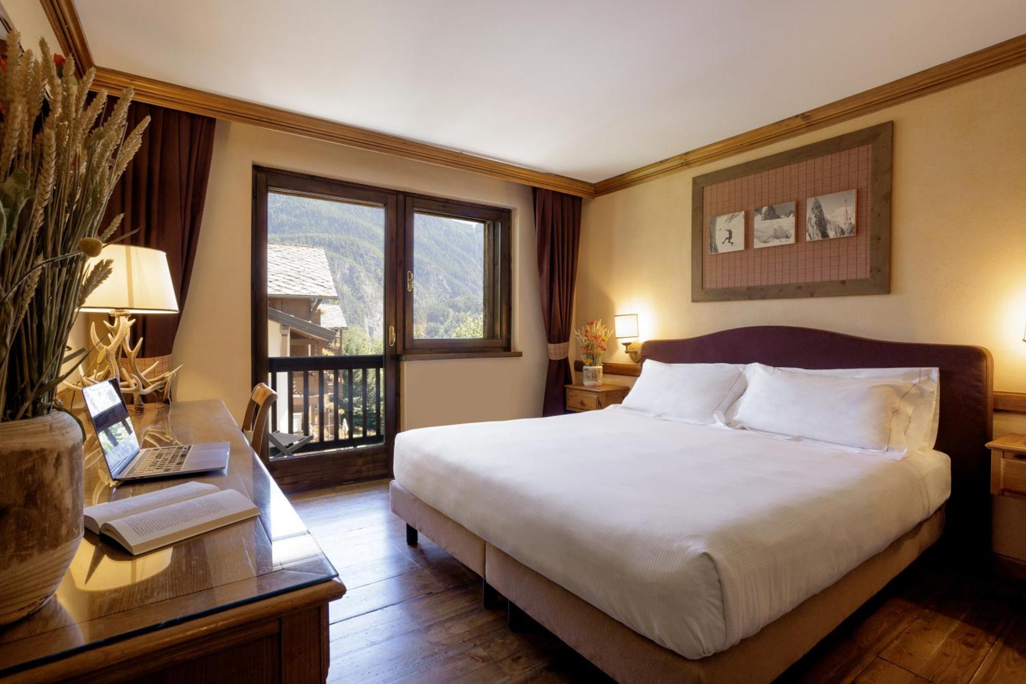 Double or Twin Room Wellness